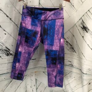 LulaRoe size small jade purple blue capri leggings